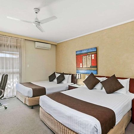 Comfort Inn Уаяла Екстериор снимка