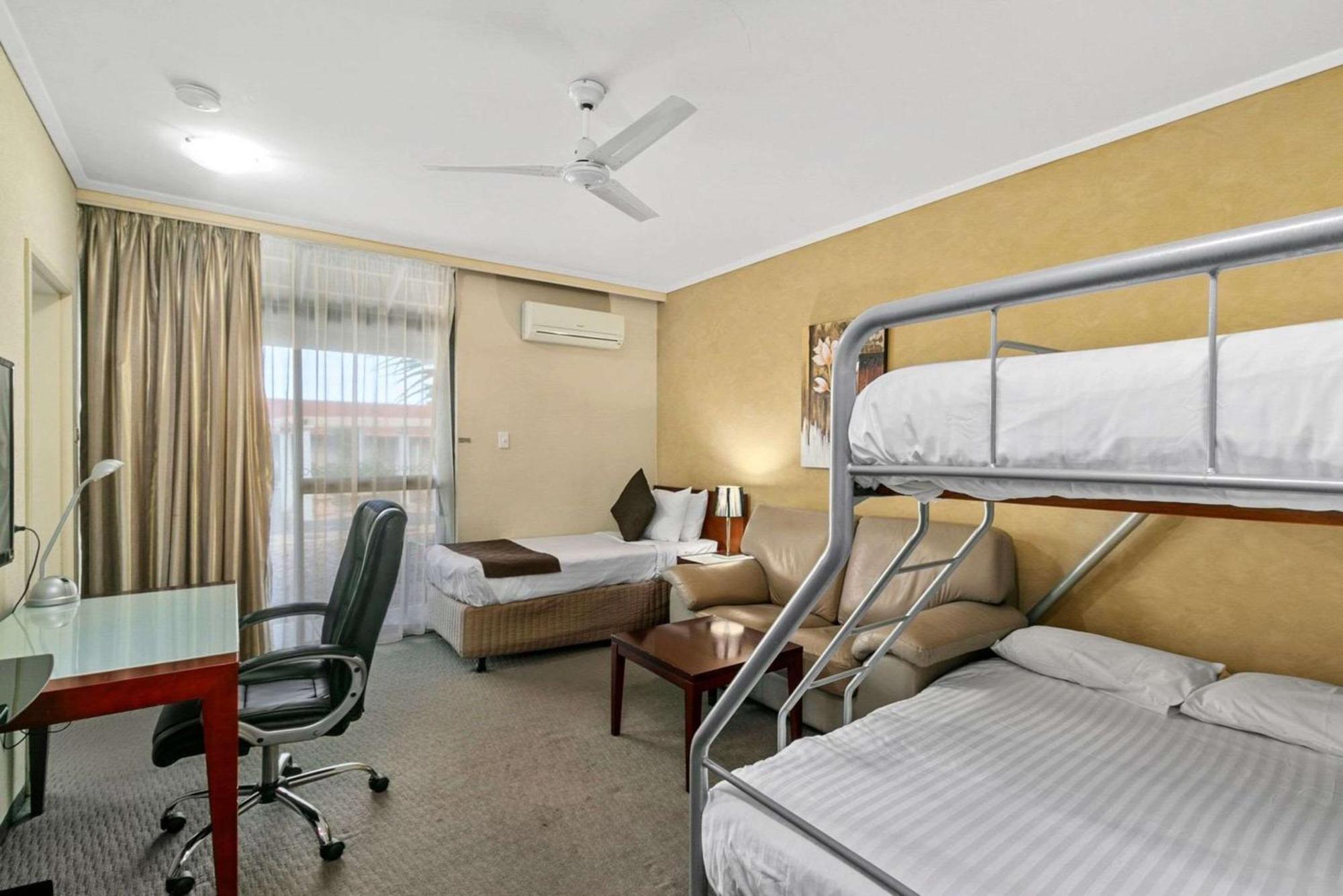 Comfort Inn Уаяла Екстериор снимка